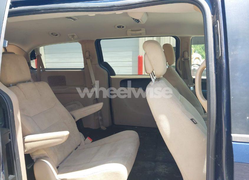 Photo 8 of 2016 Dodge Grand CARAVAN SE (VIN 2C4RDGBG1GR114586)