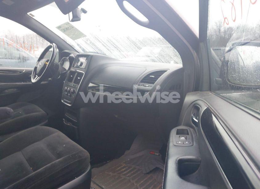 Photo 5 of 2016 Dodge Grand CARAVAN SE PLUS (VIN 2C4RDGBG1GR170205)