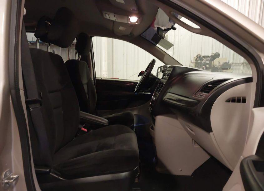 Photo 5 of 2016 Dodge Grand CARAVAN AMERICAN VALUE PKG (VIN 2C4RDGBG1GR192348)