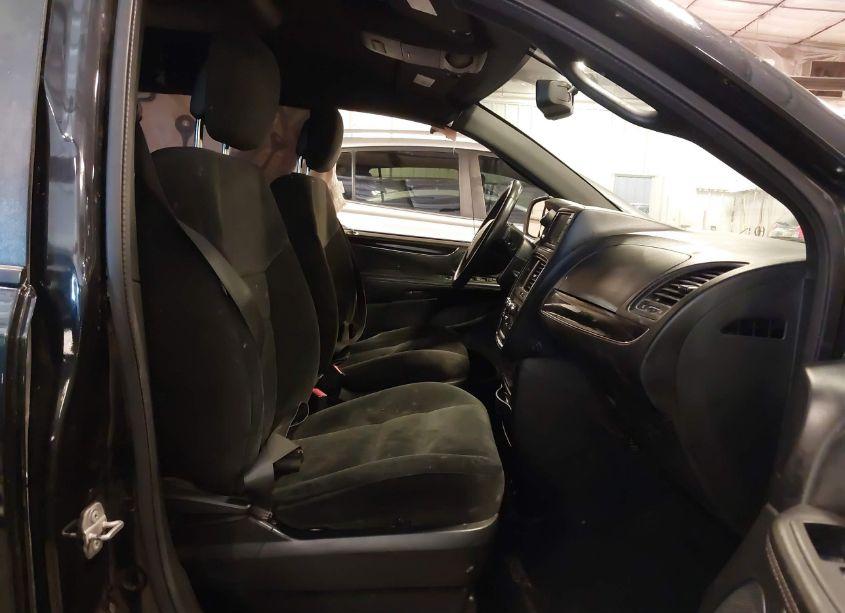 Photo 5 of 2016 Dodge Grand CARAVAN SE PLUS (VIN 2C4RDGBG1GR226076)