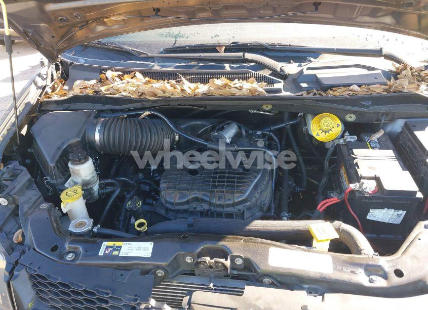 Photo 10 of 2016 Dodge Grand CARAVAN SE PLUS (VIN 2C4RDGBG1GR357895)