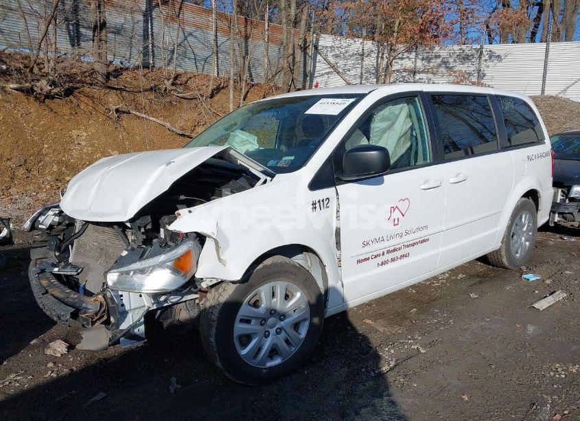 Photo 2 of 2016 Dodge Grand CARAVAN SE (VIN 2C4RDGBG1GR377998)