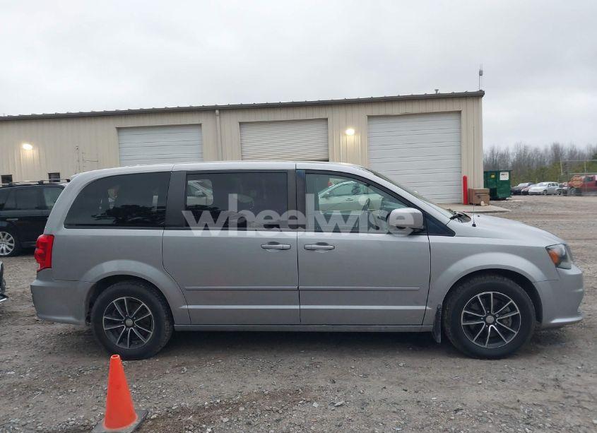 Photo 13 of 2016 Dodge Grand CARAVAN SE PLUS (VIN 2C4RDGBG1GR401894)