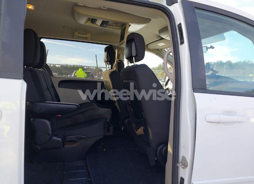 Photo 8 of 2017 Dodge Grand CARAVAN SE (VIN 2C4RDGBG1HR840708)