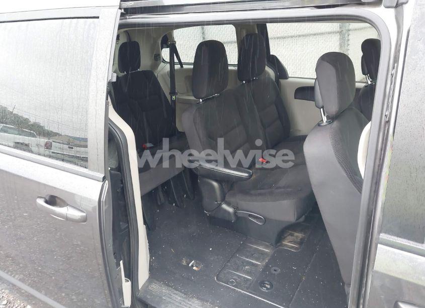 Photo 8 of 2018 Dodge Grand CARAVAN SE (VIN 2C4RDGBG1JR147840)