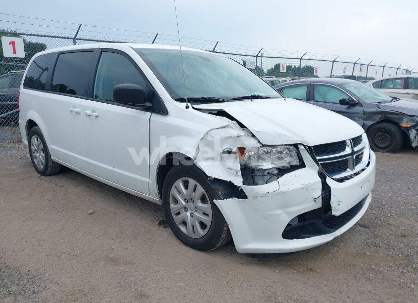 2018 Dodge Grand CARAVAN SE (VIN 2C4RDGBG1JR363347) main photo