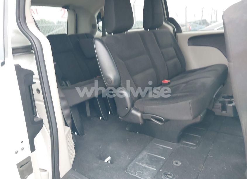 Photo 8 of 2018 Dodge Grand CARAVAN SE (VIN 2C4RDGBG1JR363347)