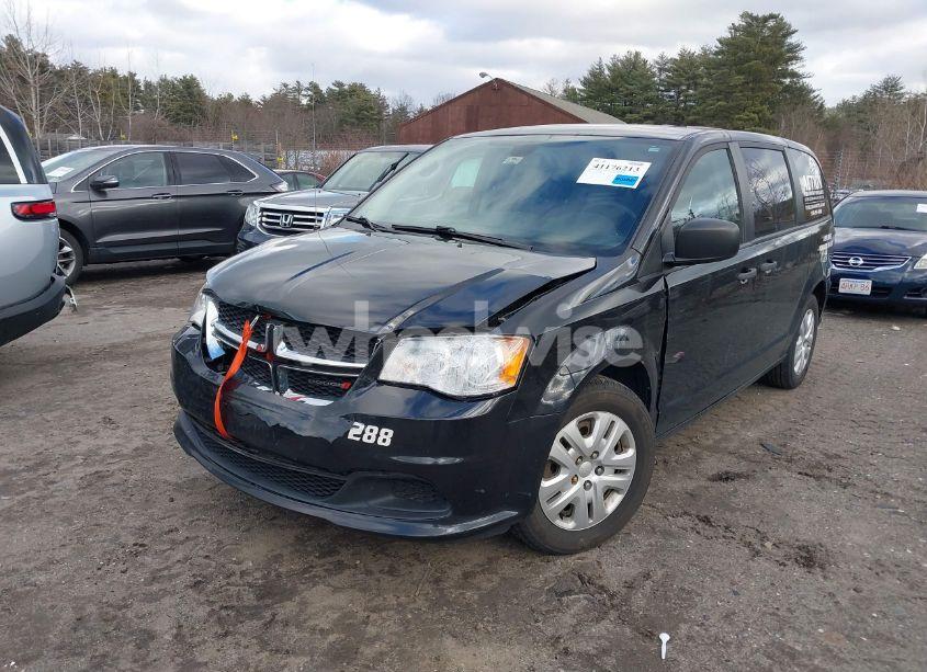 Photo 2 of 2019 Dodge Grand CARAVAN SE (VIN 2C4RDGBG1KR546894)