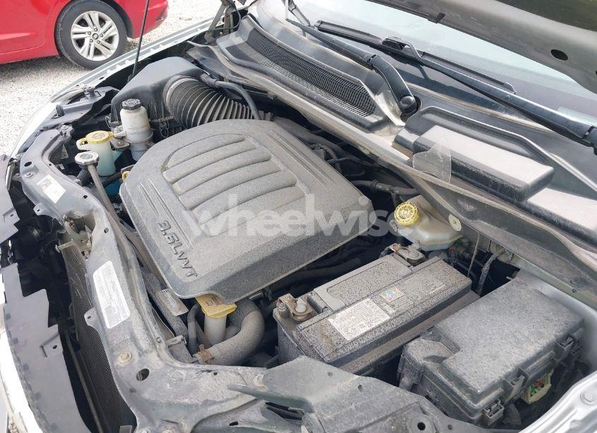 Photo 10 of 2019 Dodge Grand CARAVAN SE (VIN 2C4RDGBG1KR581130)