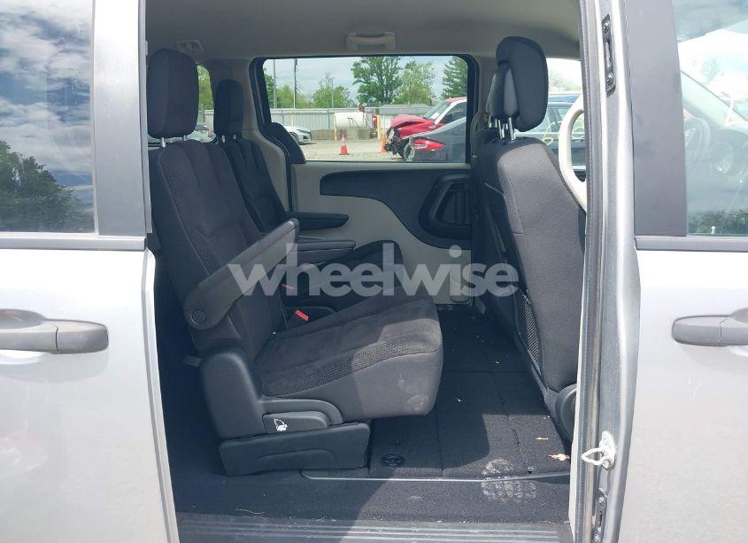 Photo 8 of 2019 Dodge Grand CARAVAN SE (VIN 2C4RDGBG1KR581130)