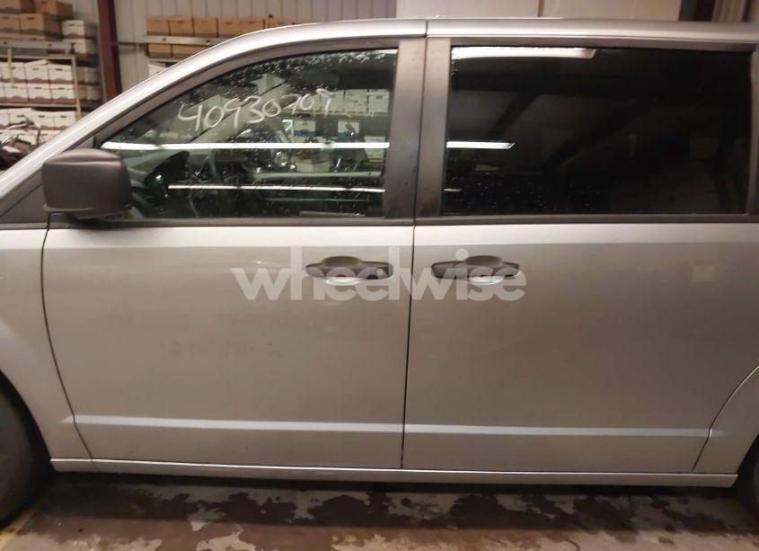 Photo 15 of 2019 Dodge Grand CARAVAN SE (VIN 2C4RDGBG1KR713870)