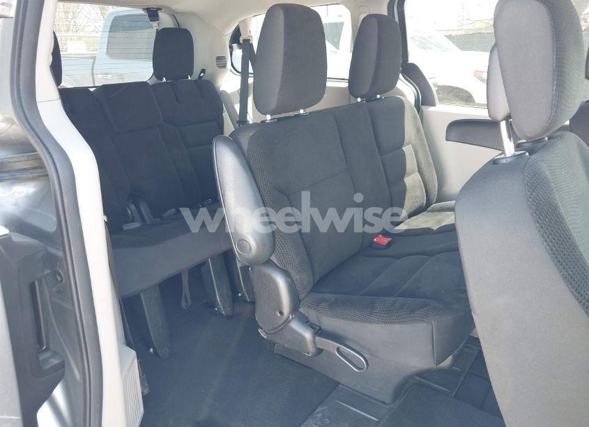 Photo 8 of 2019 Dodge Grand CARAVAN SE (VIN 2C4RDGBG1KR790397)