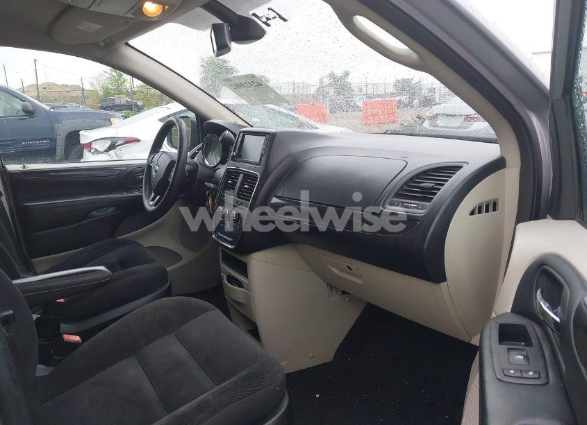Photo 5 of 2019 Dodge Grand CARAVAN SE (VIN 2C4RDGBG1KR801690)