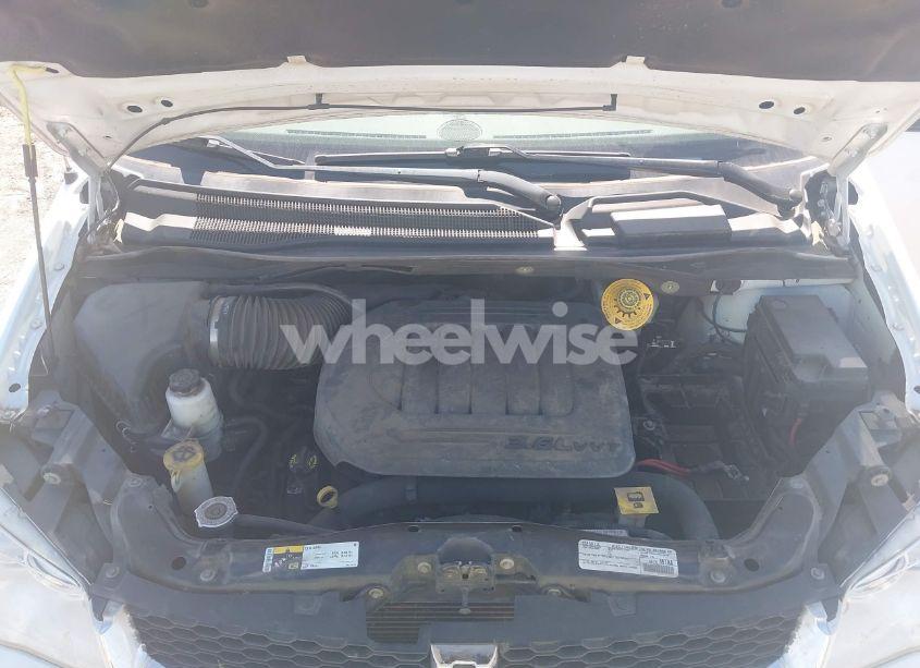 Photo 10 of 2020 Dodge Grand CARAVAN SE (VIN 2C4RDGBG1LR198242)