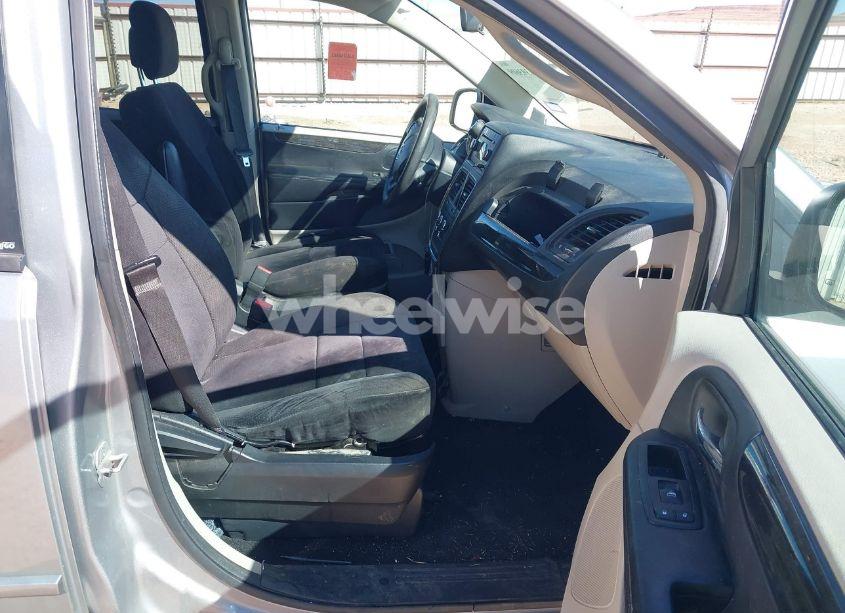 Photo 5 of 2014 Dodge Grand CARAVAN SE (VIN 2C4RDGBG2ER105649)