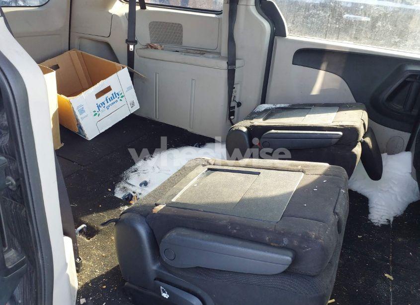 Photo 8 of 2014 Dodge Grand CARAVAN SE (VIN 2C4RDGBG2ER412352)