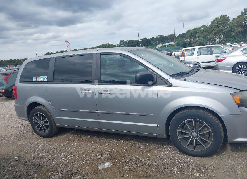 Photo 13 of 2015 Dodge Grand CARAVAN SE (VIN 2C4RDGBG2FR512467)