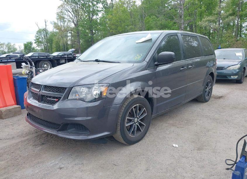 Photo 2 of 2015 Dodge Grand CARAVAN SE (VIN 2C4RDGBG2FR542844)