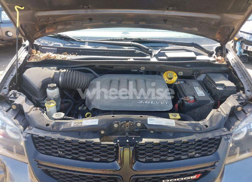 Photo 10 of 2015 Dodge Grand CARAVAN SE (VIN 2C4RDGBG2FR581434)