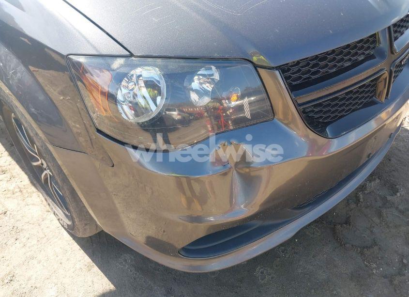 Photo 6 of 2015 Dodge Grand CARAVAN SE (VIN 2C4RDGBG2FR581434)