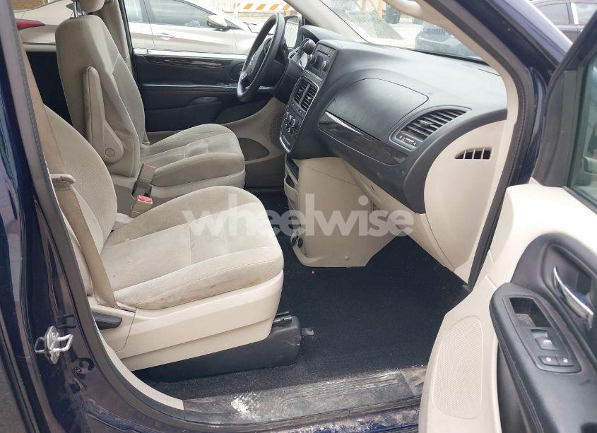 Photo 5 of 2015 Dodge Grand CARAVAN SE (VIN 2C4RDGBG2FR615100)