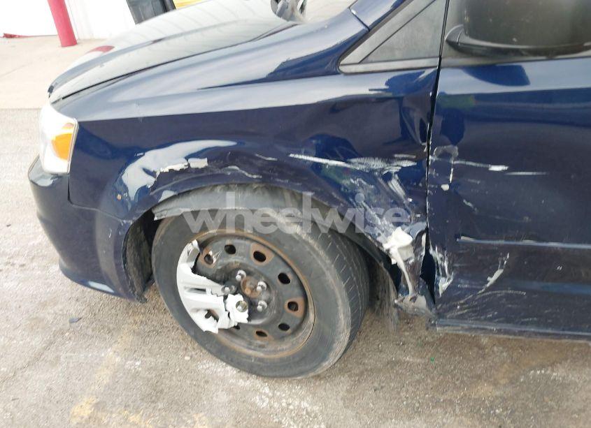 Photo 6 of 2015 Dodge Grand CARAVAN SE (VIN 2C4RDGBG2FR615100)