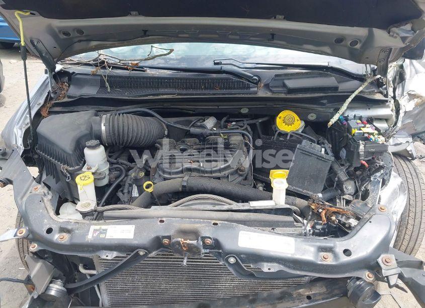 Photo 10 of 2015 Dodge Grand CARAVAN SE (VIN 2C4RDGBG2FR667875)