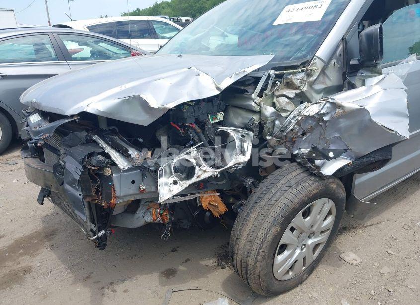 Photo 6 of 2015 Dodge Grand CARAVAN SE (VIN 2C4RDGBG2FR667875)