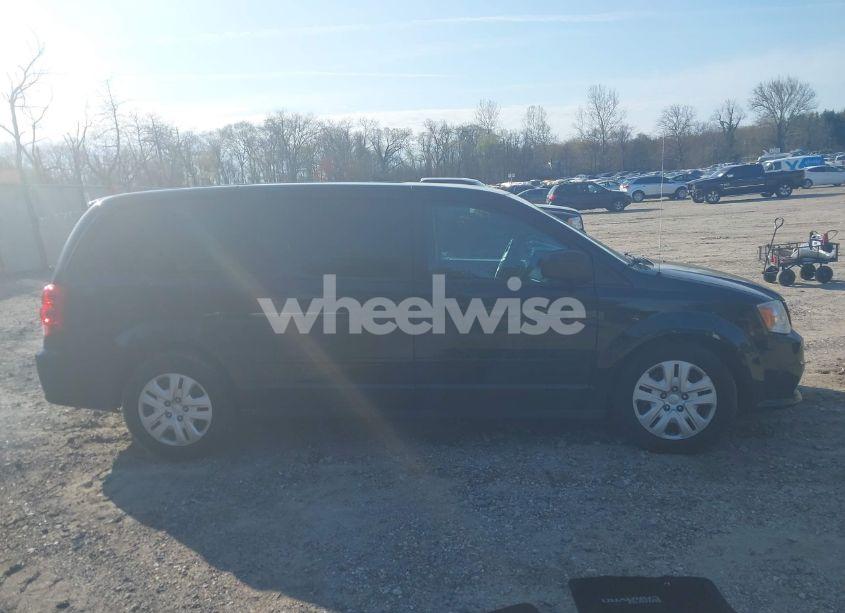 Photo 13 of 2016 Dodge Grand CARAVAN SE (VIN 2C4RDGBG2GR100275)