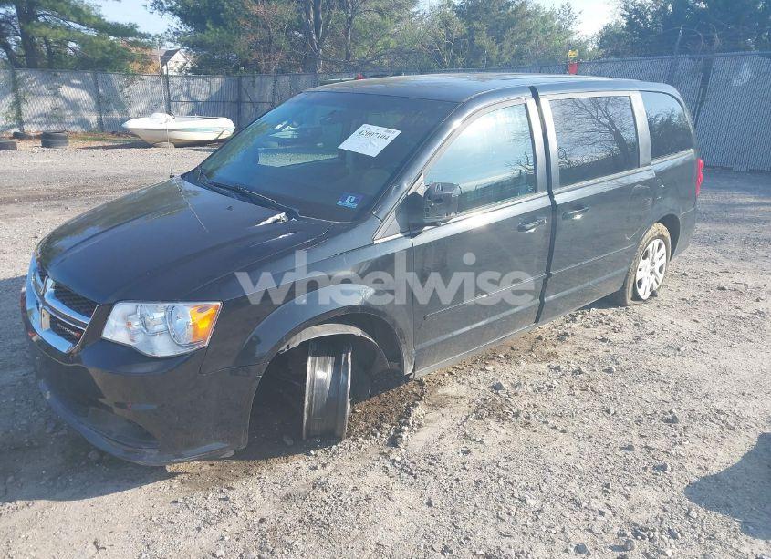 Photo 2 of 2016 Dodge Grand CARAVAN SE (VIN 2C4RDGBG2GR100275)
