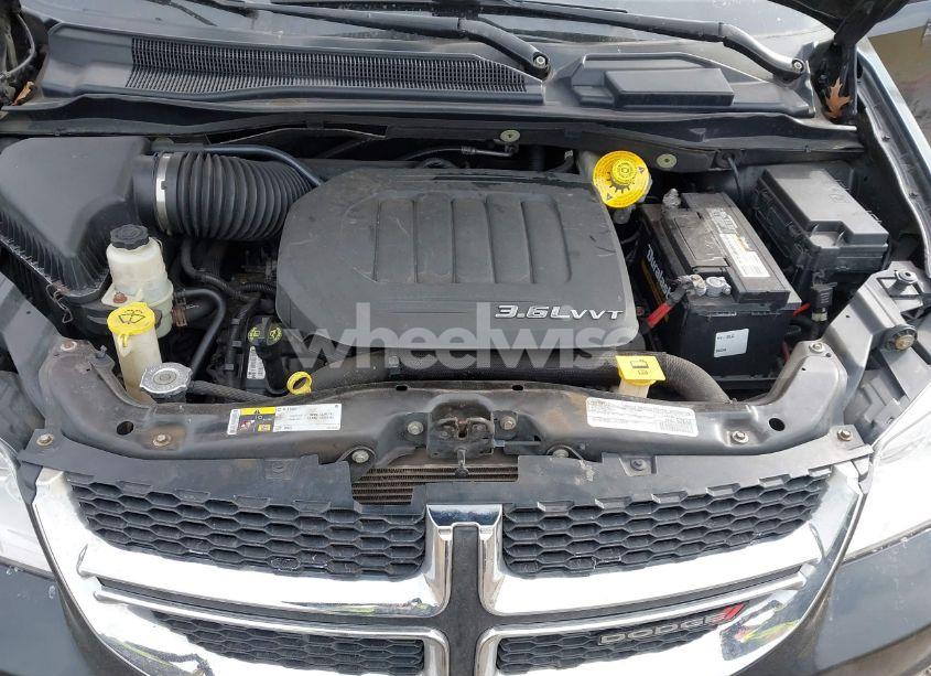 Photo 10 of 2016 Dodge Grand CARAVAN SE (VIN 2C4RDGBG2GR136967)