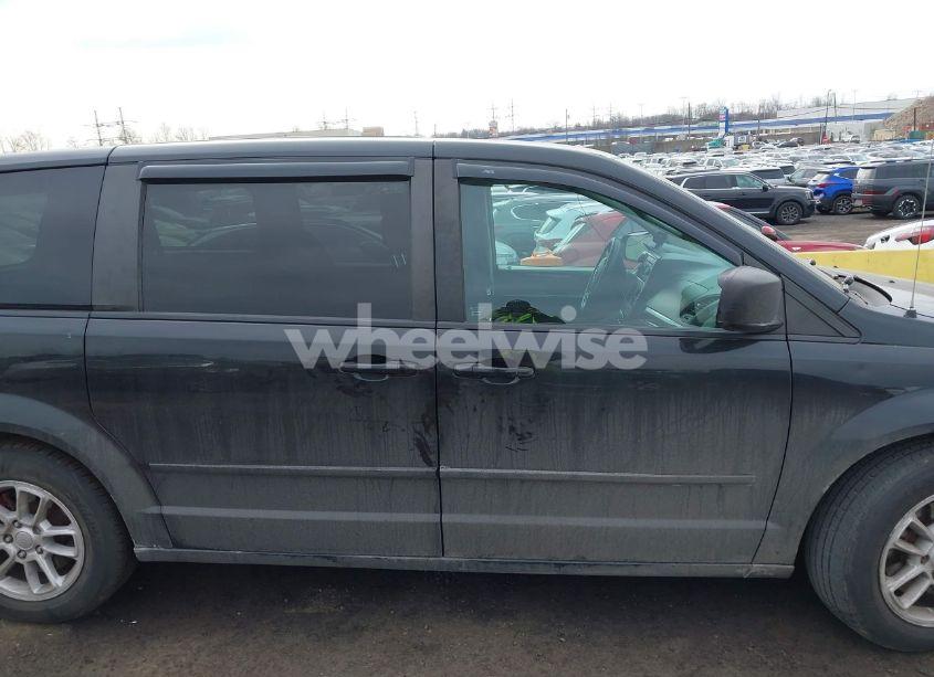 Photo 13 of 2016 Dodge Grand CARAVAN SE (VIN 2C4RDGBG2GR136967)