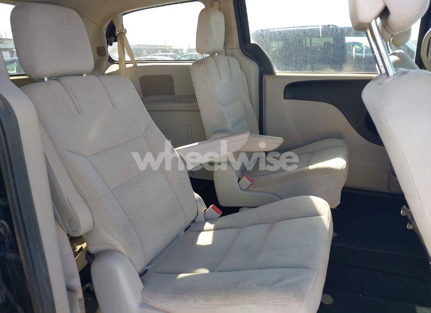 Photo 8 of 2016 Dodge Grand CARAVAN SE (VIN 2C4RDGBG2GR143580)