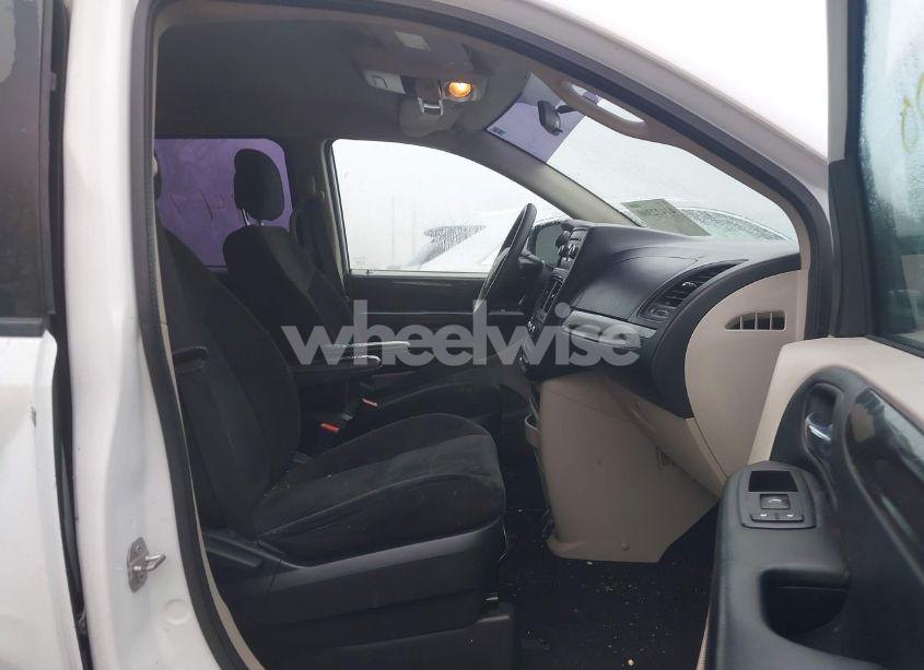 Photo 5 of 2016 Dodge Grand CARAVAN AMERICAN VALUE PKG (VIN 2C4RDGBG2GR217693)