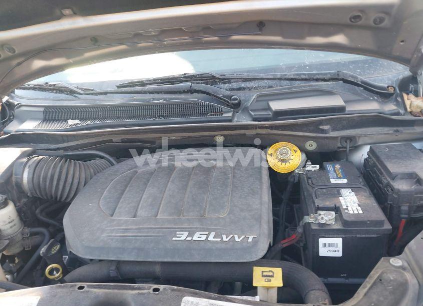 Photo 10 of 2016 Dodge Grand CARAVAN SE (VIN 2C4RDGBG2GR342354)