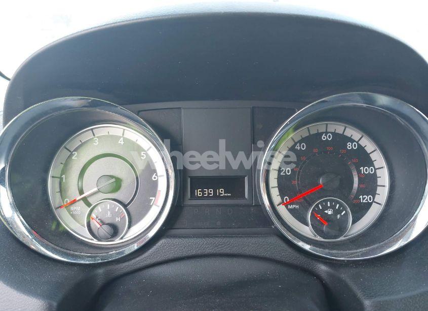 Photo 7 of 2016 Dodge Grand CARAVAN SE (VIN 2C4RDGBG2GR342354)