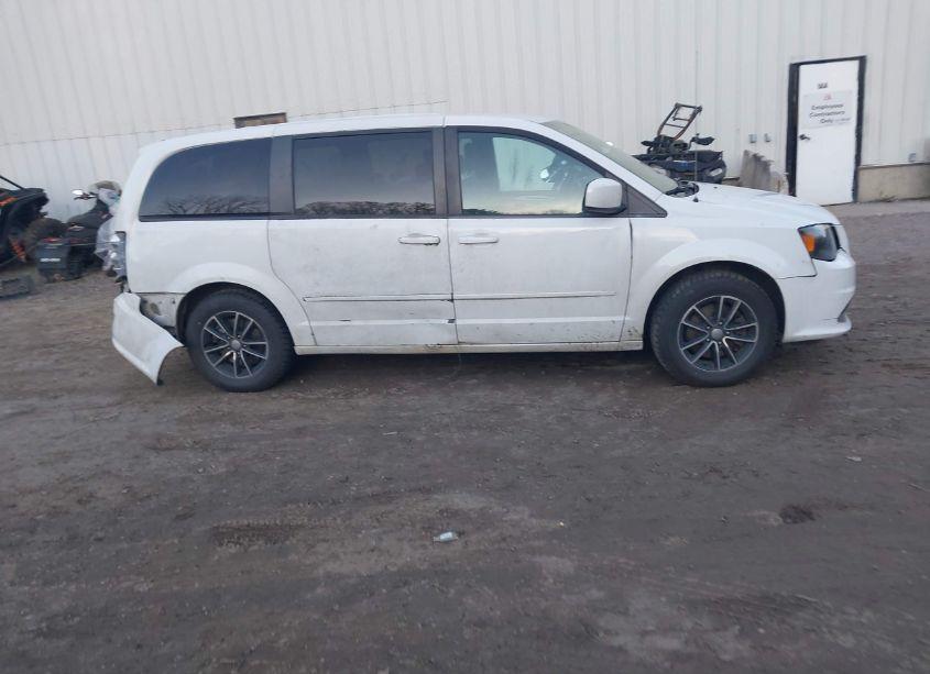 Photo 13 of 2016 Dodge Grand CARAVAN SE PLUS (VIN 2C4RDGBG2GR350616)