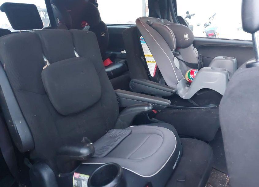 Photo 8 of 2016 Dodge Grand CARAVAN SE PLUS (VIN 2C4RDGBG2GR350616)