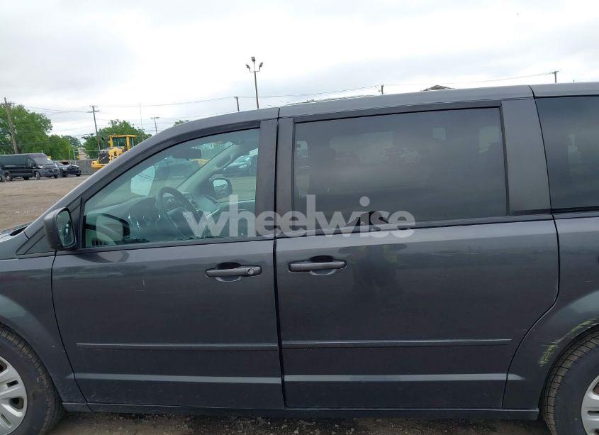 Photo 14 of 2016 Dodge Grand CARAVAN SE (VIN 2C4RDGBG2GR371885)