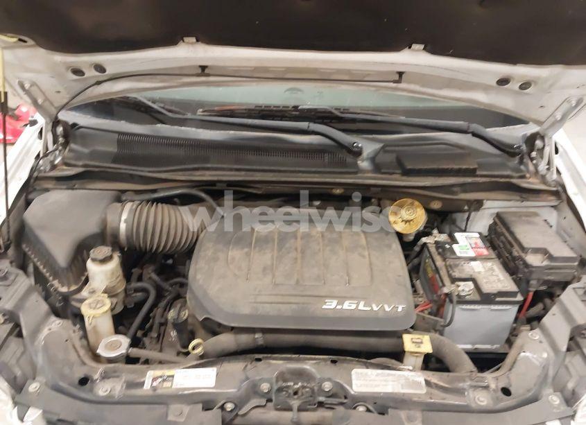 Photo 10 of 2016 Dodge Grand CARAVAN SE (VIN 2C4RDGBG2GR372101)