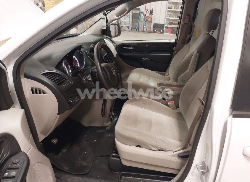 Photo 20 of 2016 Dodge Grand CARAVAN SE (VIN 2C4RDGBG2GR372101)