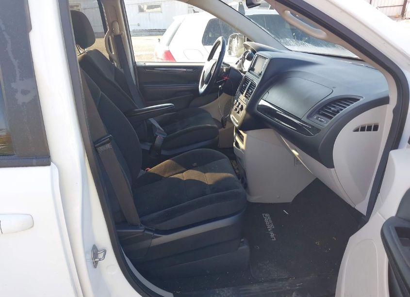 Photo 5 of 2017 Dodge Grand CARAVAN SE (VIN 2C4RDGBG2HR866203)