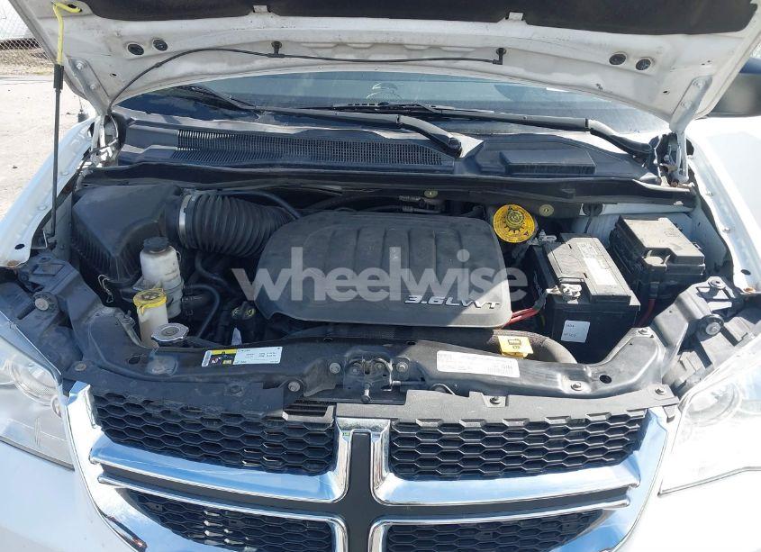 Photo 10 of 2018 Dodge Grand CARAVAN SE (VIN 2C4RDGBG2JR143702)