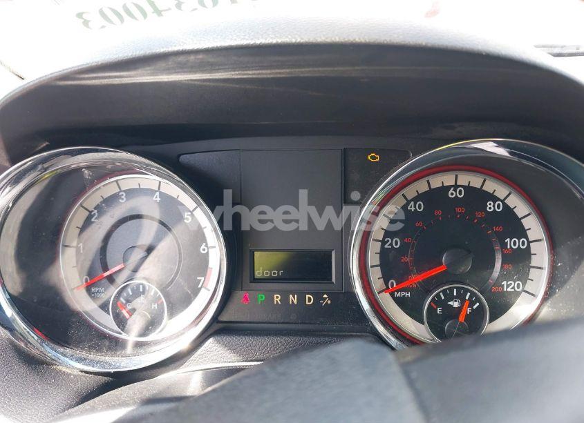 Photo 7 of 2018 Dodge Grand CARAVAN SE (VIN 2C4RDGBG2JR143702)