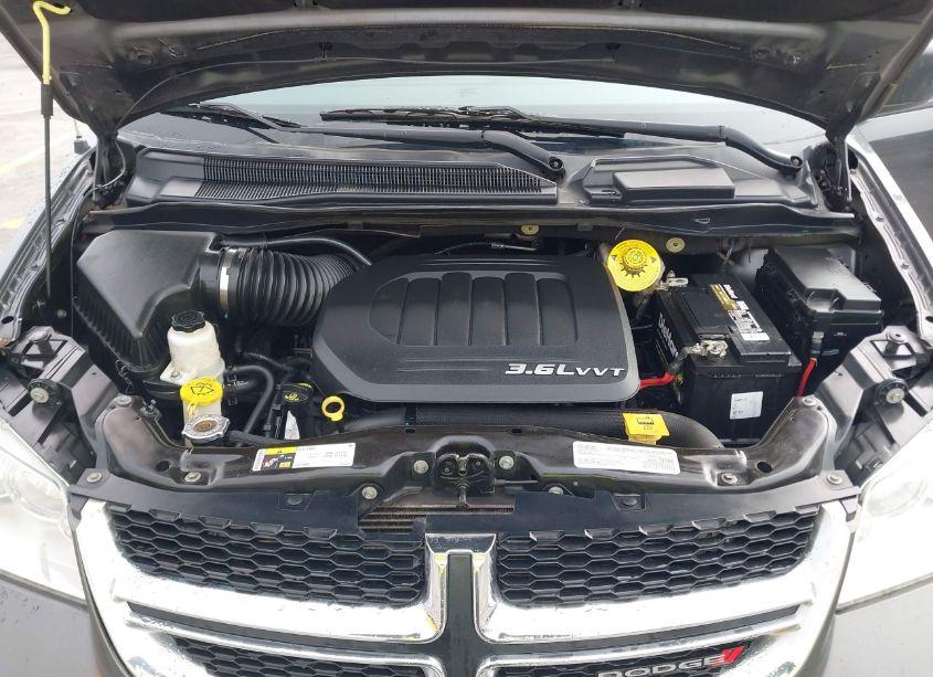 Photo 10 of 2018 Dodge Grand CARAVAN SE (VIN 2C4RDGBG2JR146101)