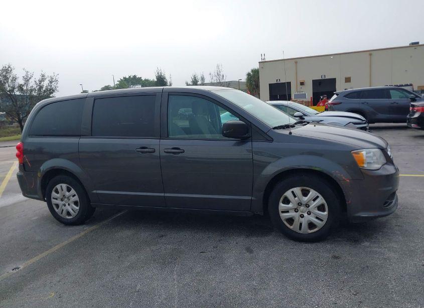 Photo 6 of 2018 Dodge Grand CARAVAN SE (VIN 2C4RDGBG2JR146101)