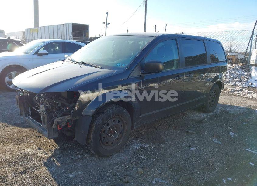 Photo 2 of 2018 Dodge Grand CARAVAN SE (VIN 2C4RDGBG2JR148124)