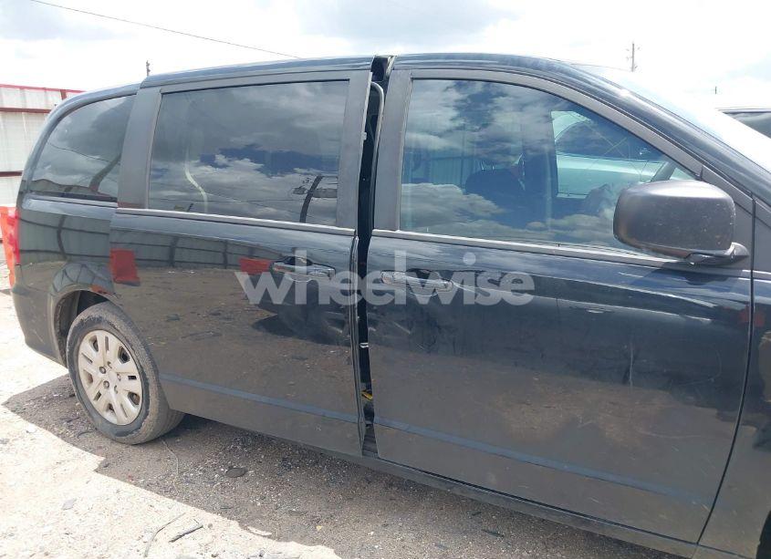 Photo 12 of 2018 Dodge Grand CARAVAN SE (VIN 2C4RDGBG2JR162153)