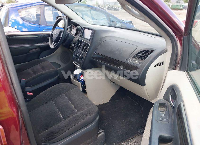 Photo 5 of 2018 Dodge Grand CARAVAN SE (VIN 2C4RDGBG2JR166316)