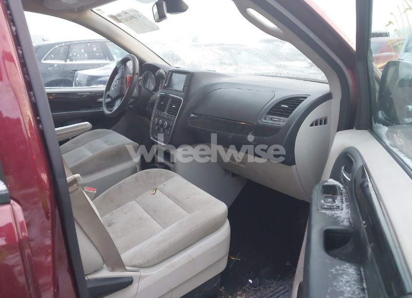 Photo 5 of 2019 Dodge Grand CARAVAN SE (VIN 2C4RDGBG2KR591214)